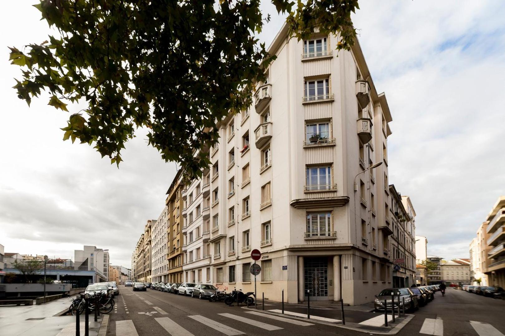 Studio - Proche Metro Ail Lyon Exteriör bild